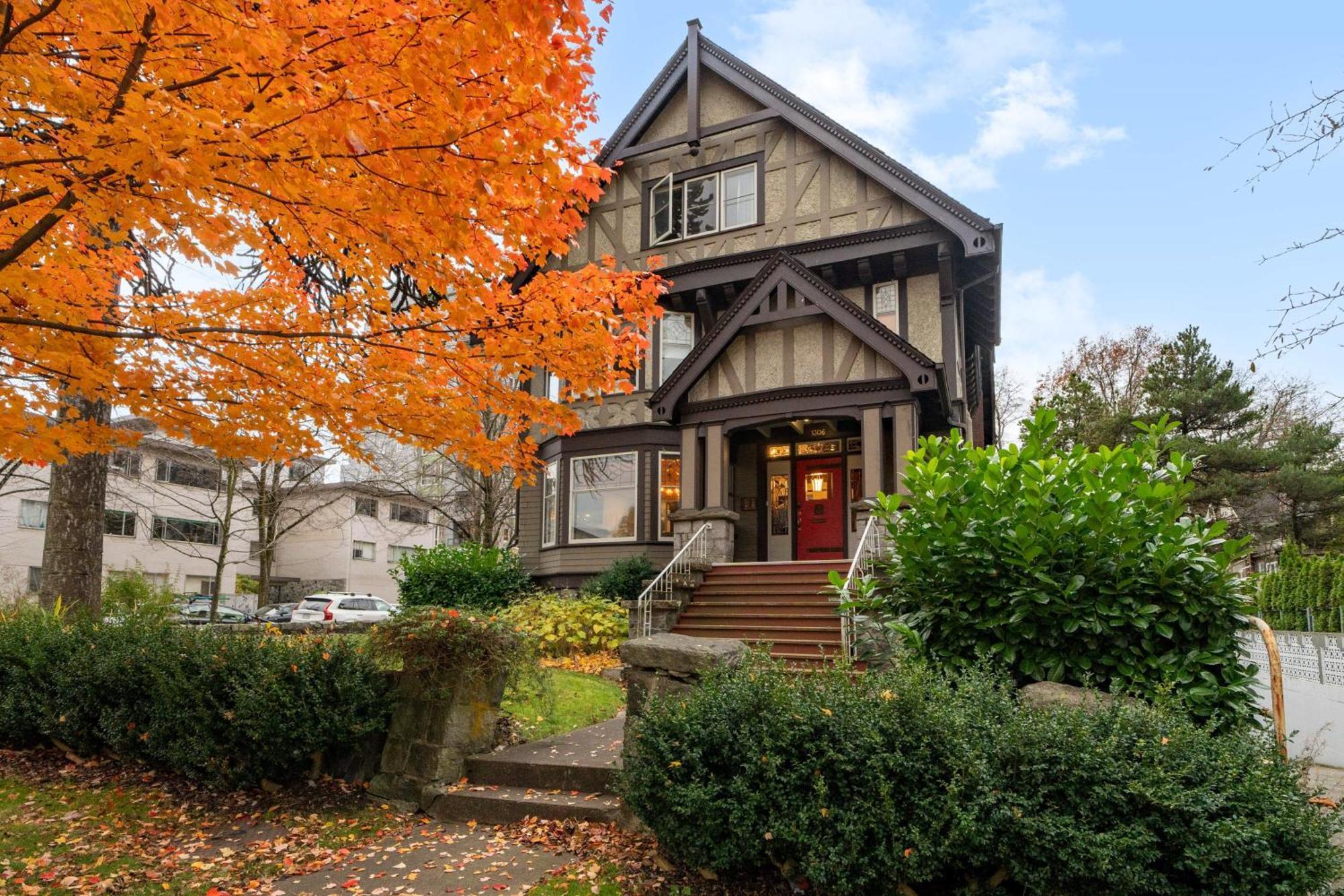 The Hunter House Bed And Breakfast バンクーバー エクステリア 写真