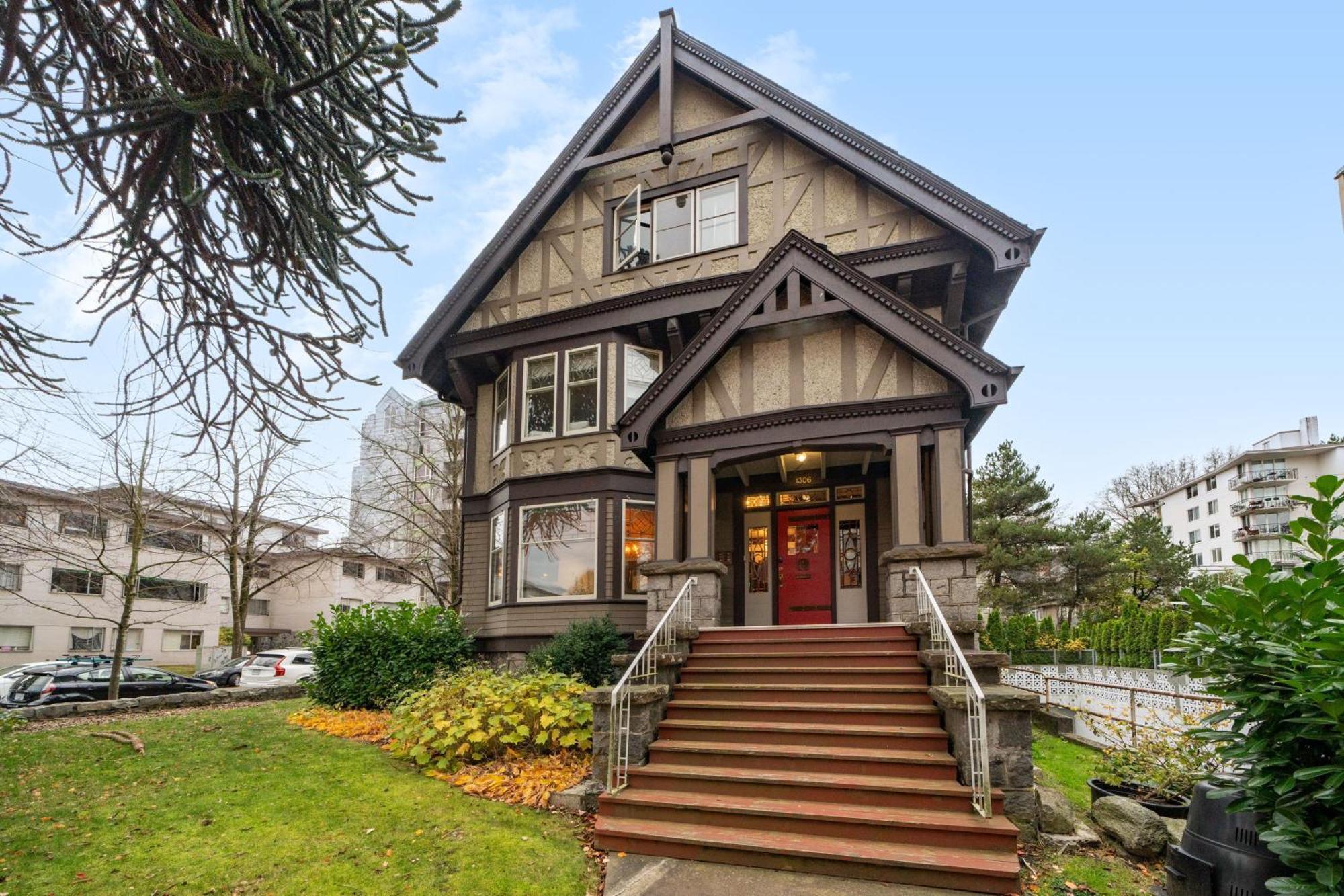 The Hunter House Bed And Breakfast バンクーバー エクステリア 写真